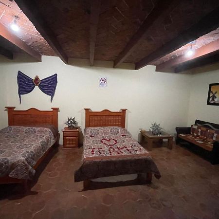 La Casa Del Abuelo Hostel San Miguel de Allende Luaran gambar