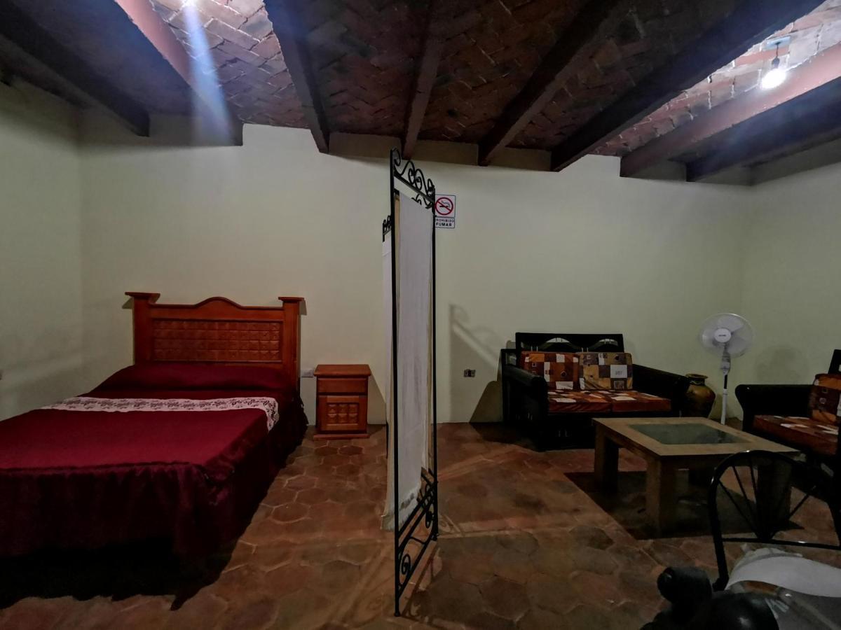 La Casa Del Abuelo Hostel San Miguel de Allende Luaran gambar