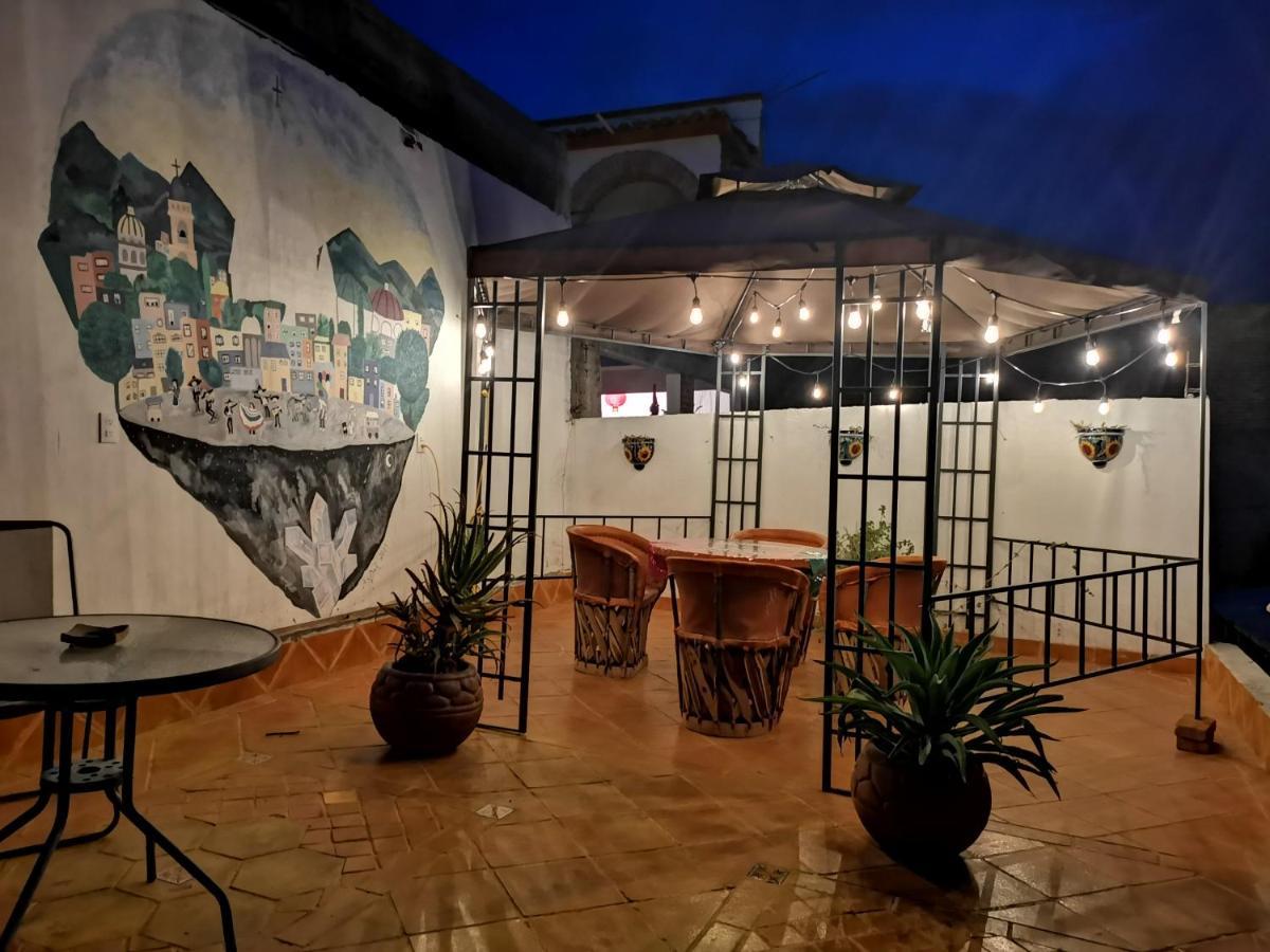 La Casa Del Abuelo Hostel San Miguel de Allende Luaran gambar