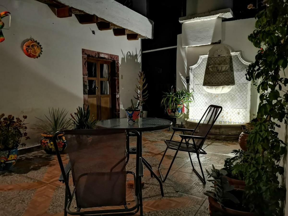 La Casa Del Abuelo Hostel San Miguel de Allende Luaran gambar